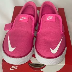 NWOT Nike Pink Slipon girls shoes sz 10C, fabric material